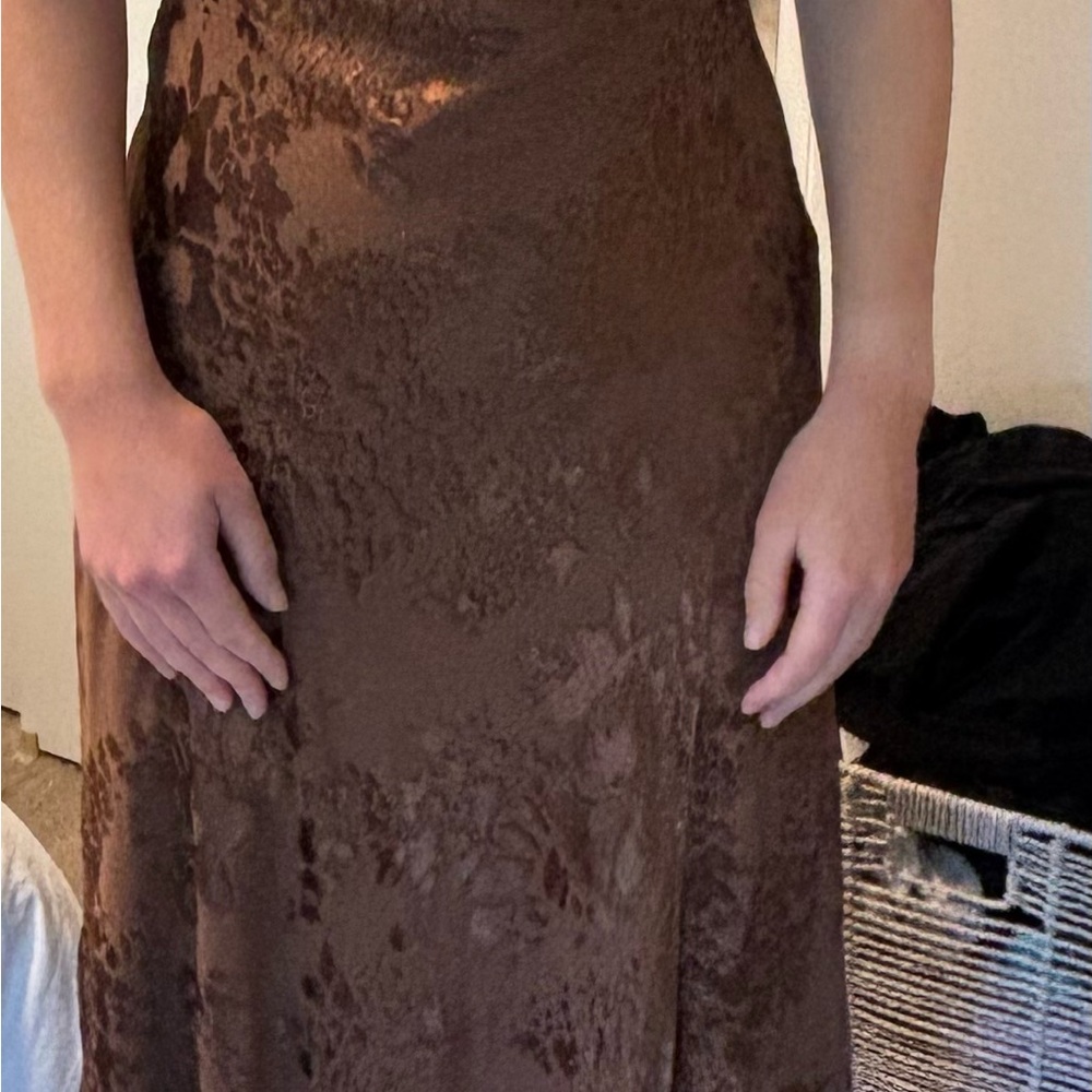 Brown Floral Lace Midi Dress - Picture 3 of 3